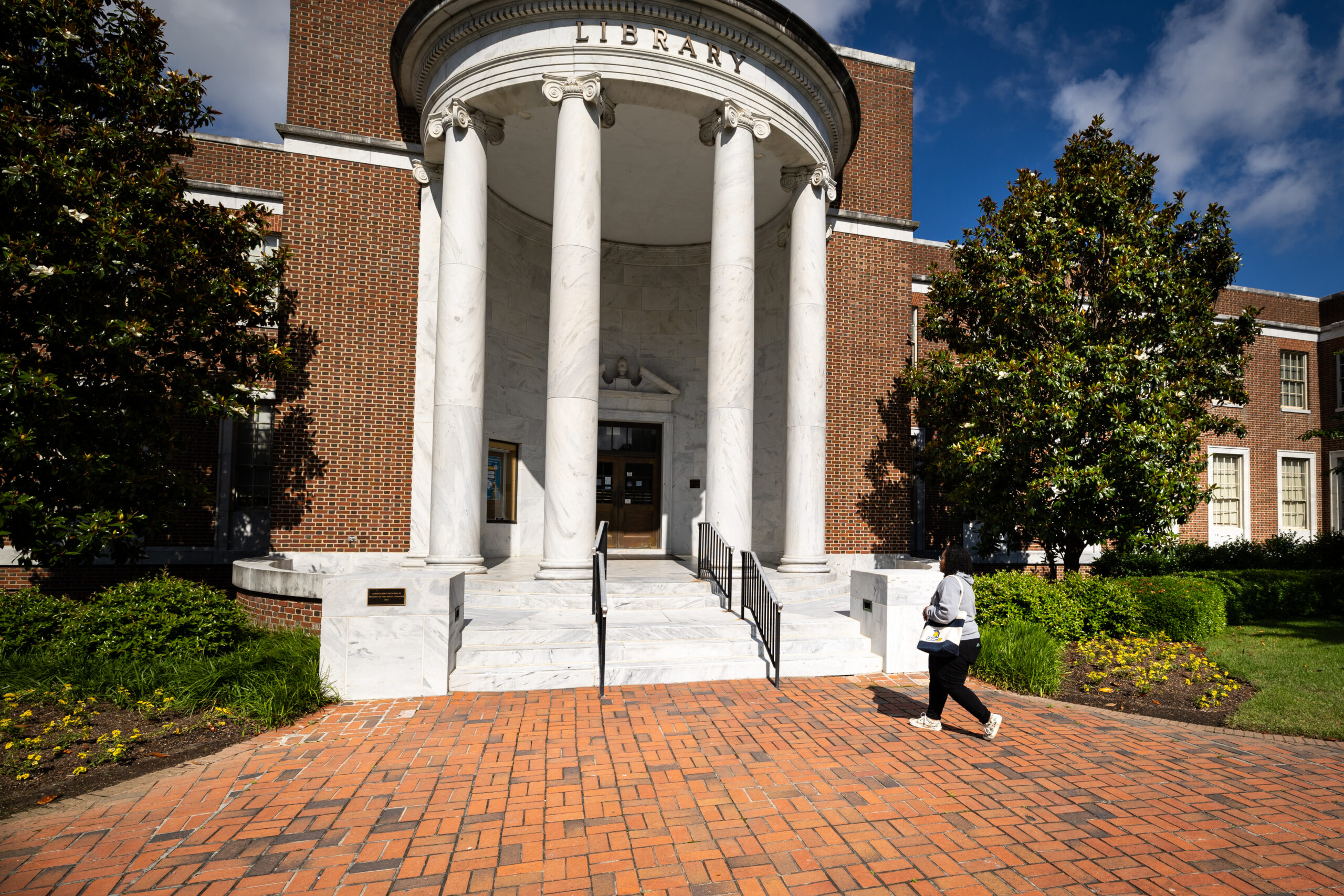 Services for Visitors | UNCG University Libraries