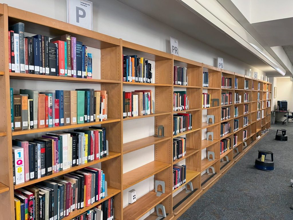 Lobby book shelving within the reference study area